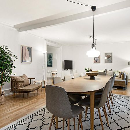 Gorgeuos Three-bedroom Apartment in Historical Copenhagen Copenhaga Exterior foto