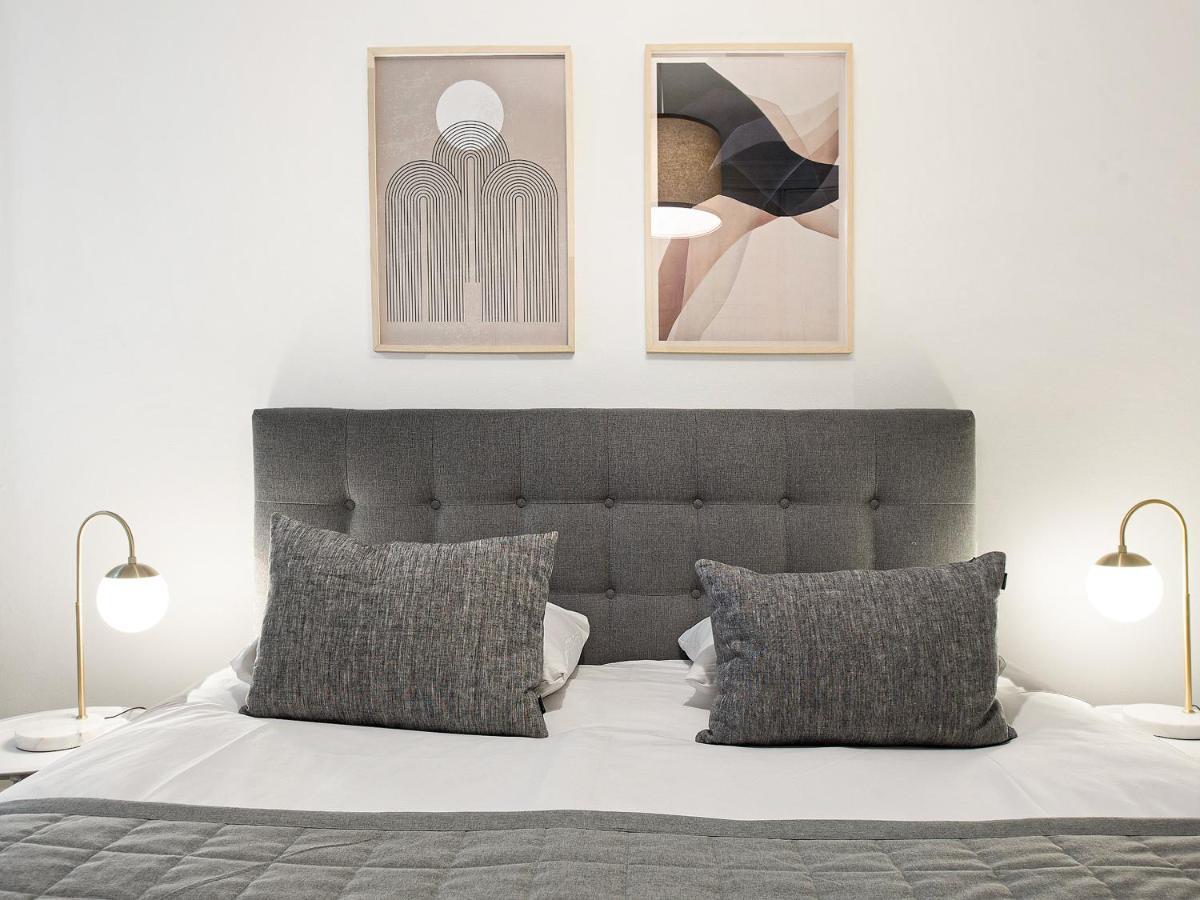 Gorgeuos Three-bedroom Apartment in Historical Copenhagen Copenhaga Exterior foto